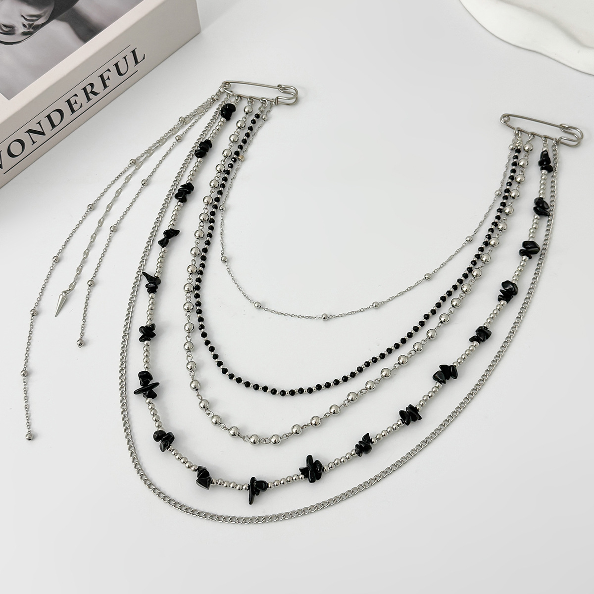 Spilla Lunga Punk Hip Hop con  - Women Accessories Jewelry recensione e prezzo