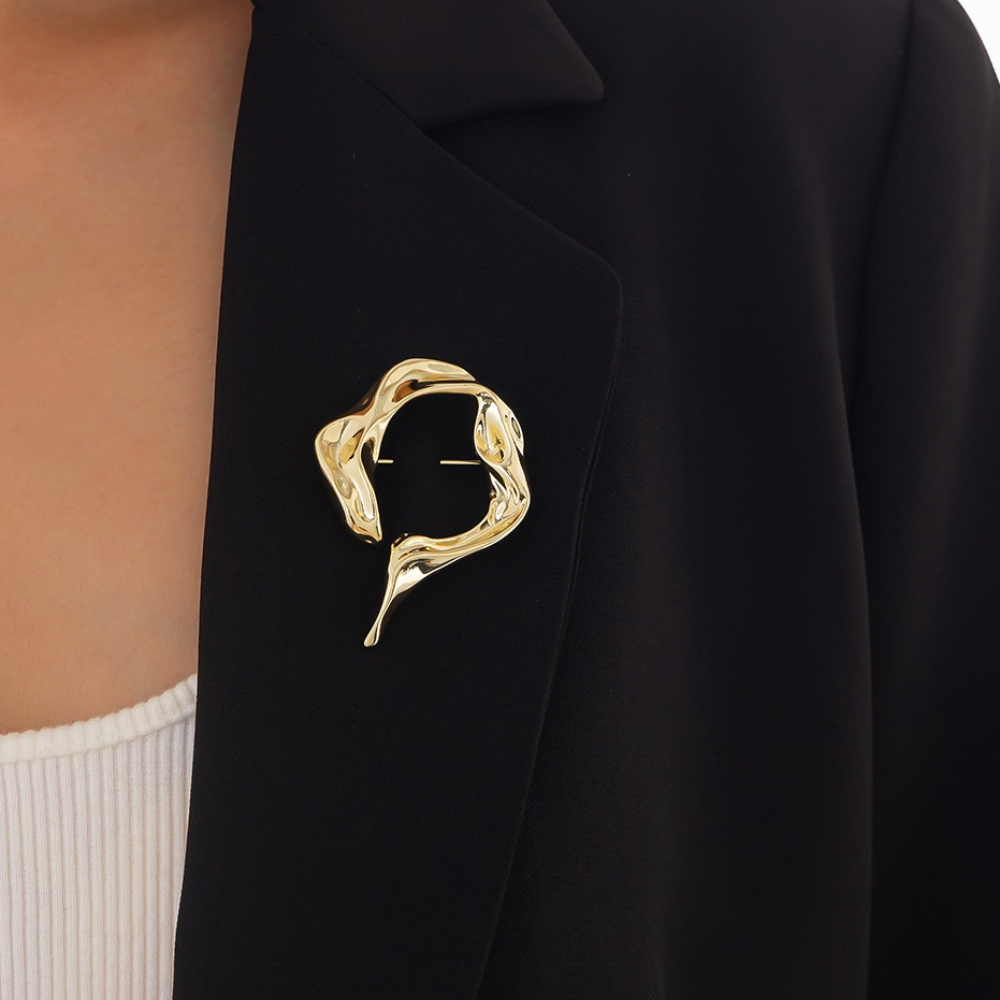 Nuove Spille Irregolari alla M - Women Accessories Jewelry recensione e prezzo
