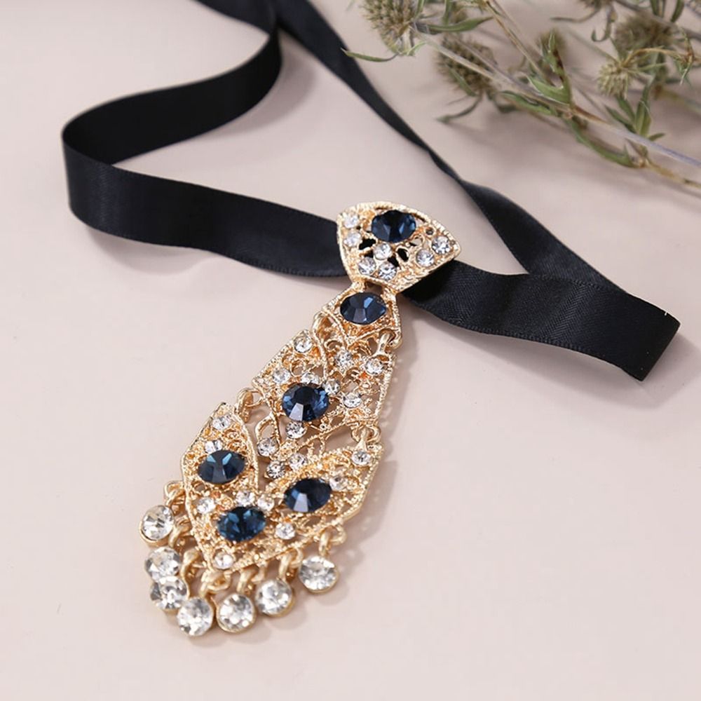 Accessori per abiti Cravatta i - Women Accessories In English recensione e prezzo