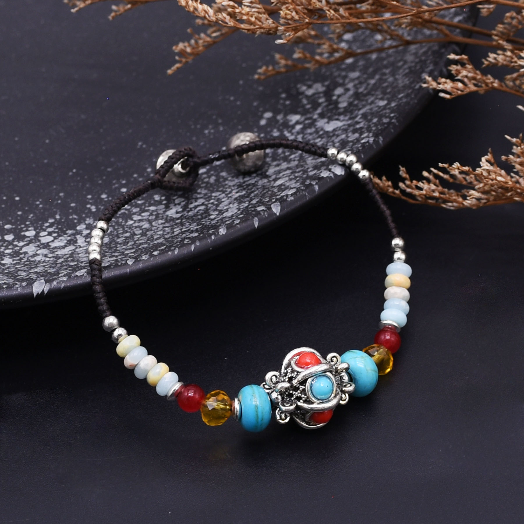 Bracciale Etnico Fatto a Mano  - Women Accessories Nepal recensione e prezzo