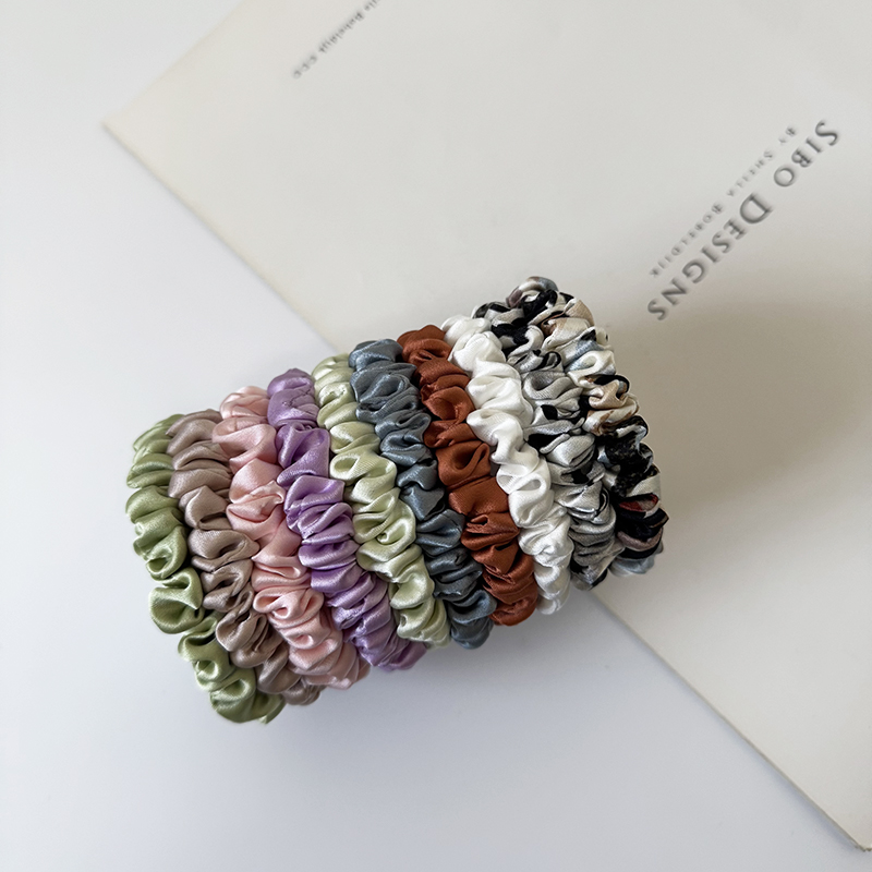 3 PZ 100% Capelli di Seta Real - Scrunchie Satin Set recensione e prezzo